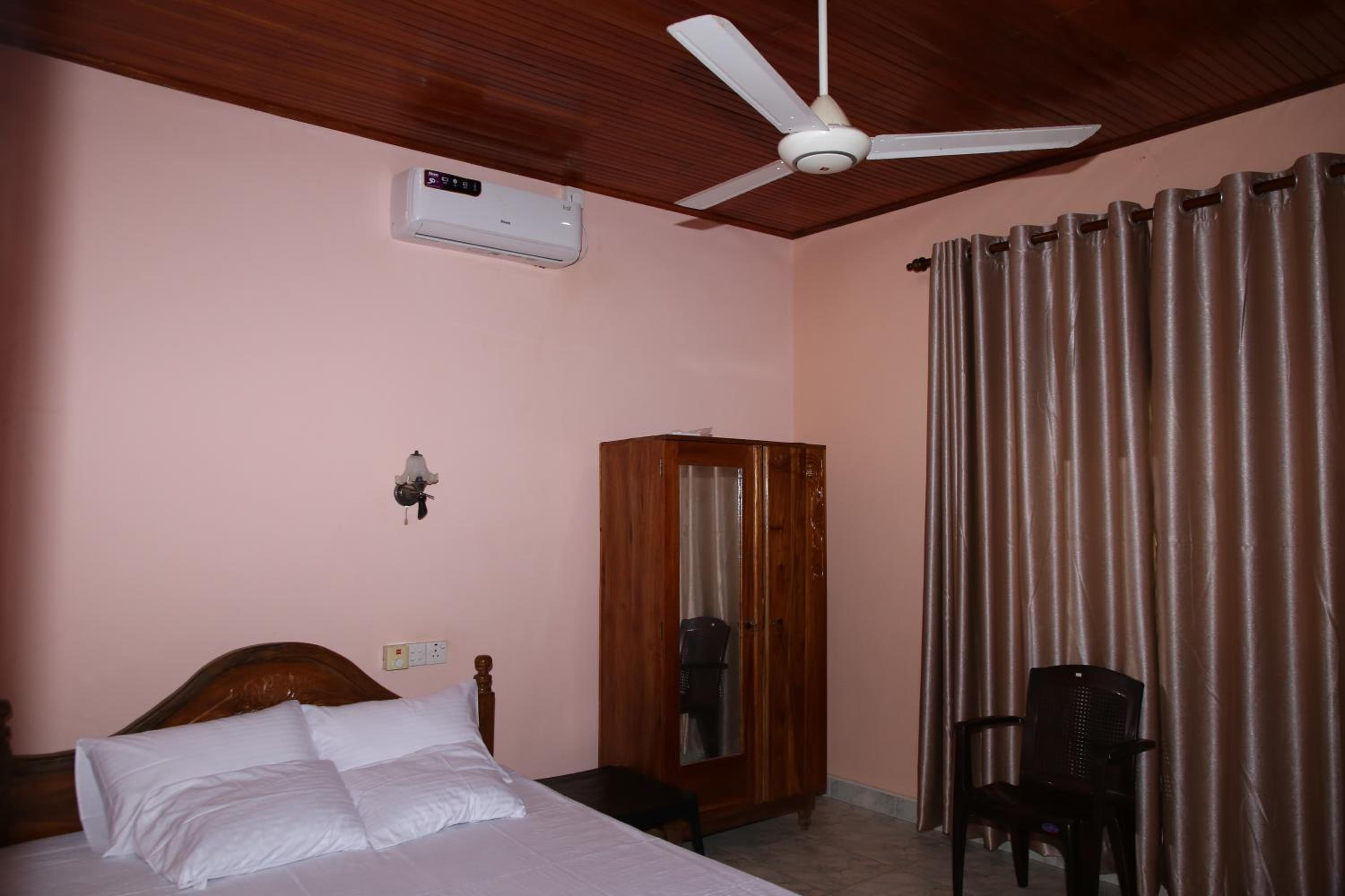 Shady Homestay