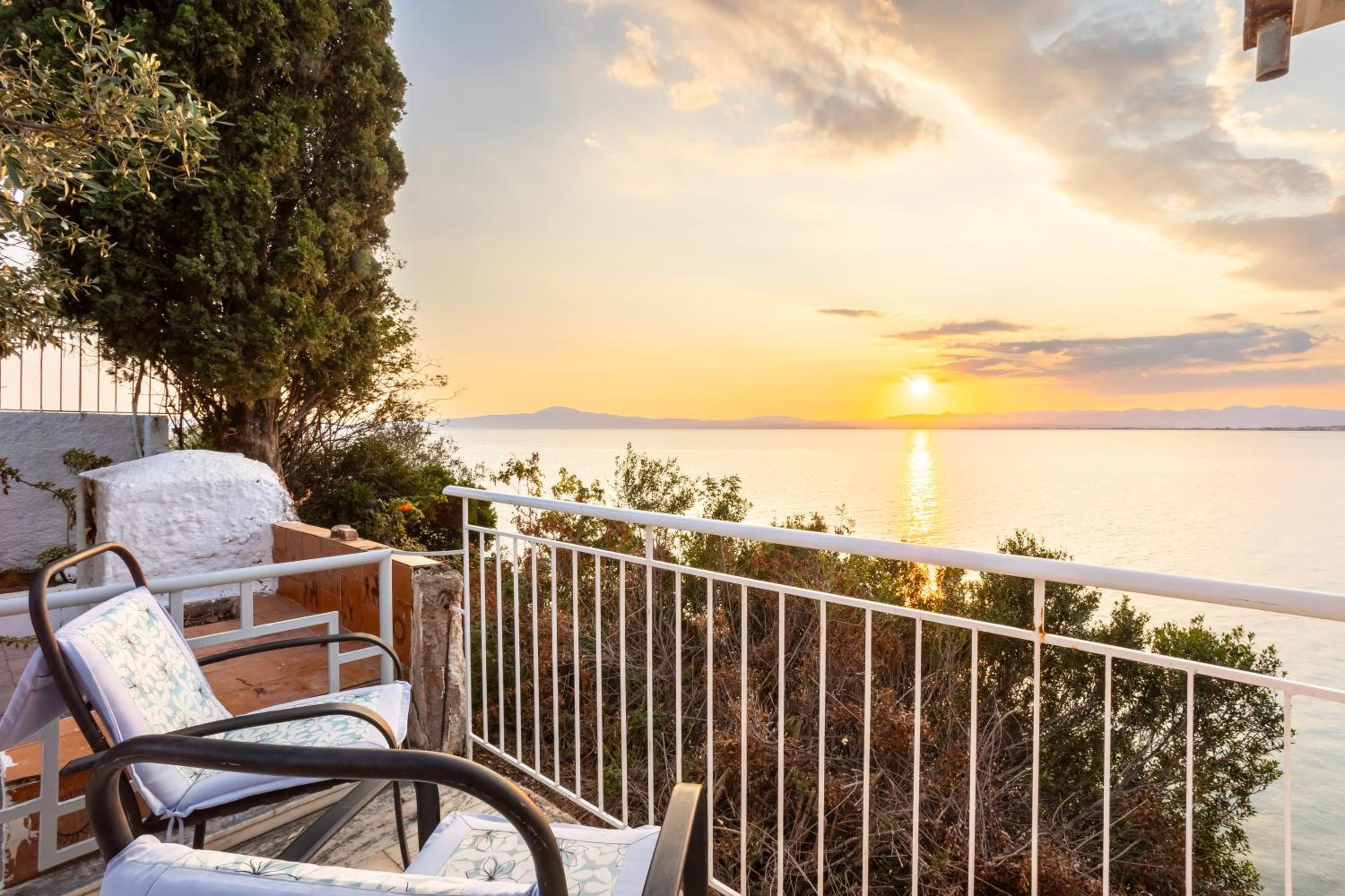 Seafront House - Infinite Blue In Mikra Mantineia view 5