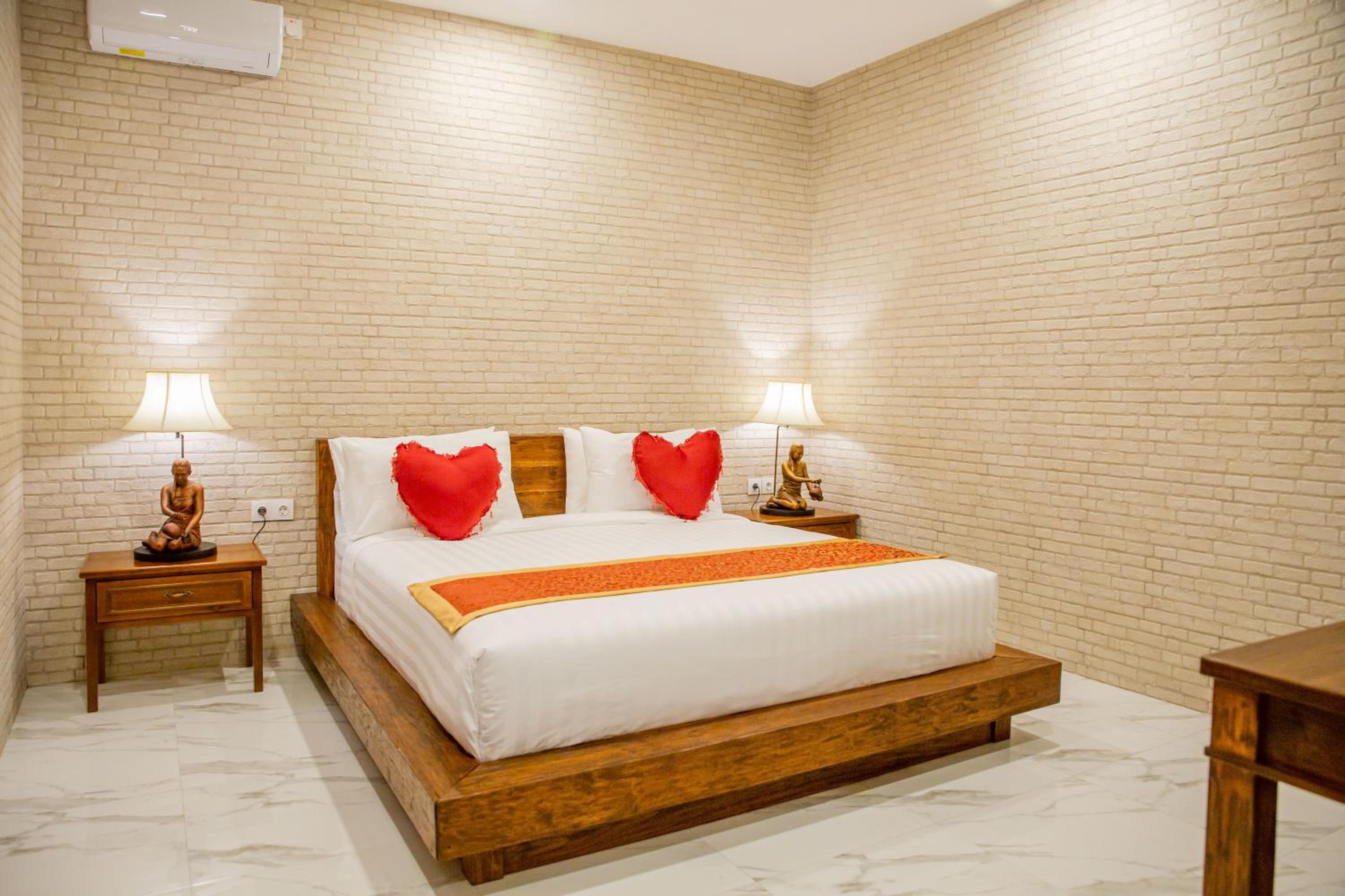Asoka Joglo Private Villa view 2