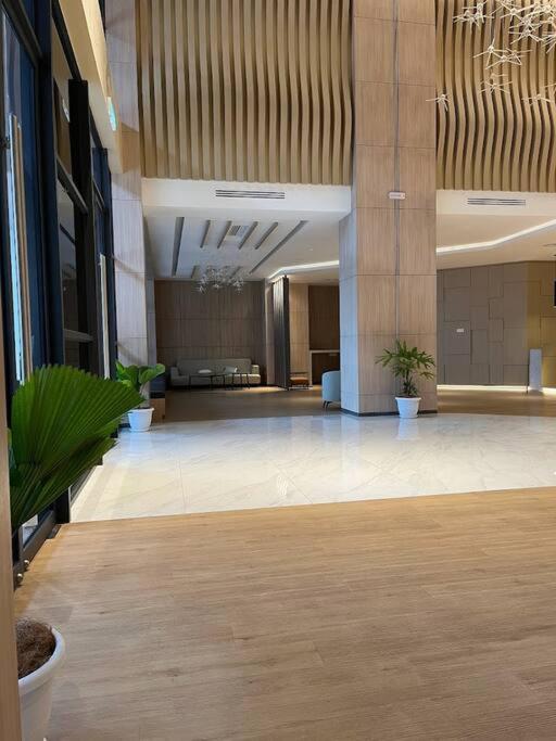 Urban Grey Family Room 8-10pax view 2