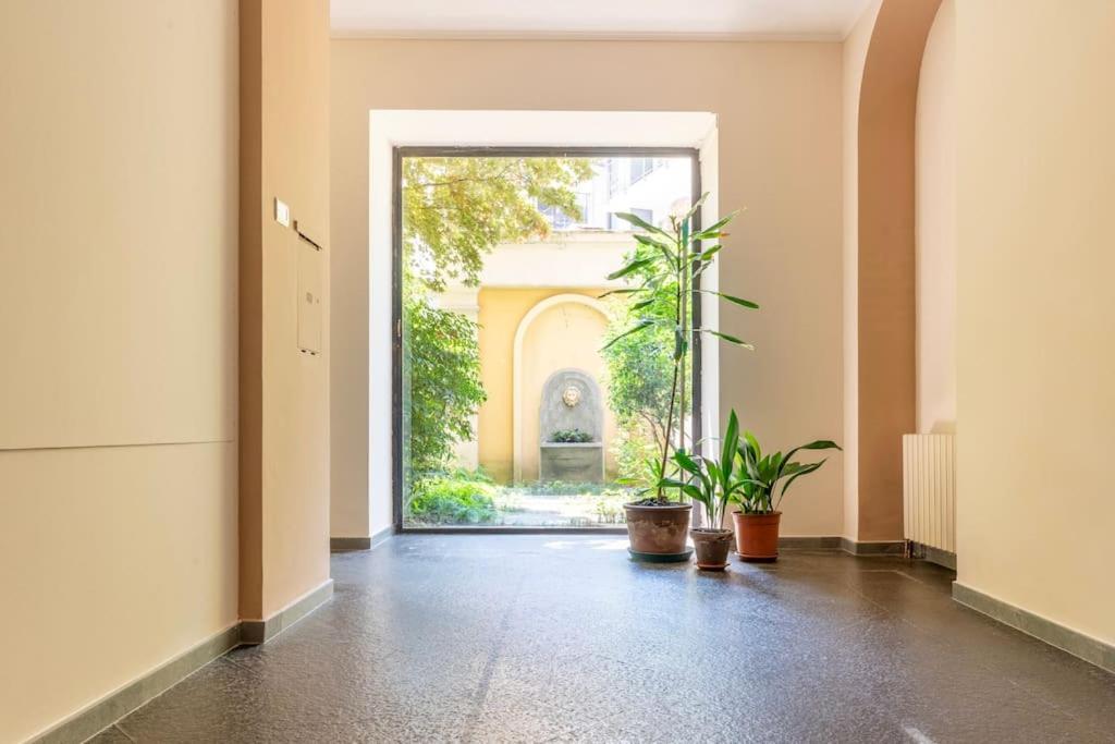 -Porta Nuova-Alpitour- Elegante Suite con A-C e Wi-Fi view 2