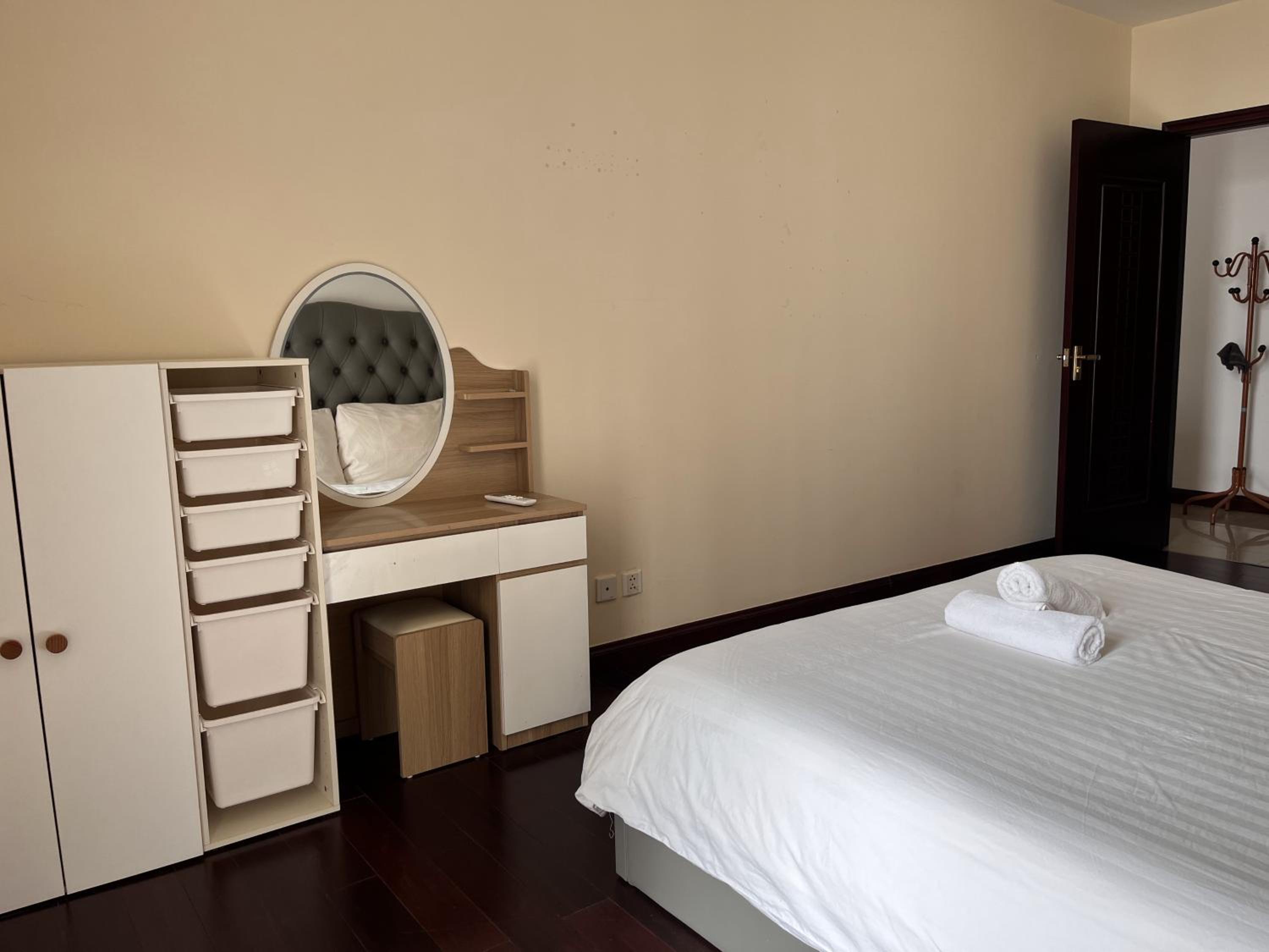 Vinhomes Royal City Apartment 3 Br