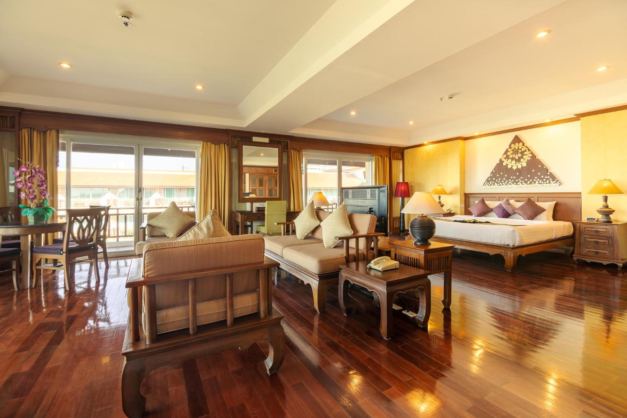 Avalon Beach Resort Pattaya