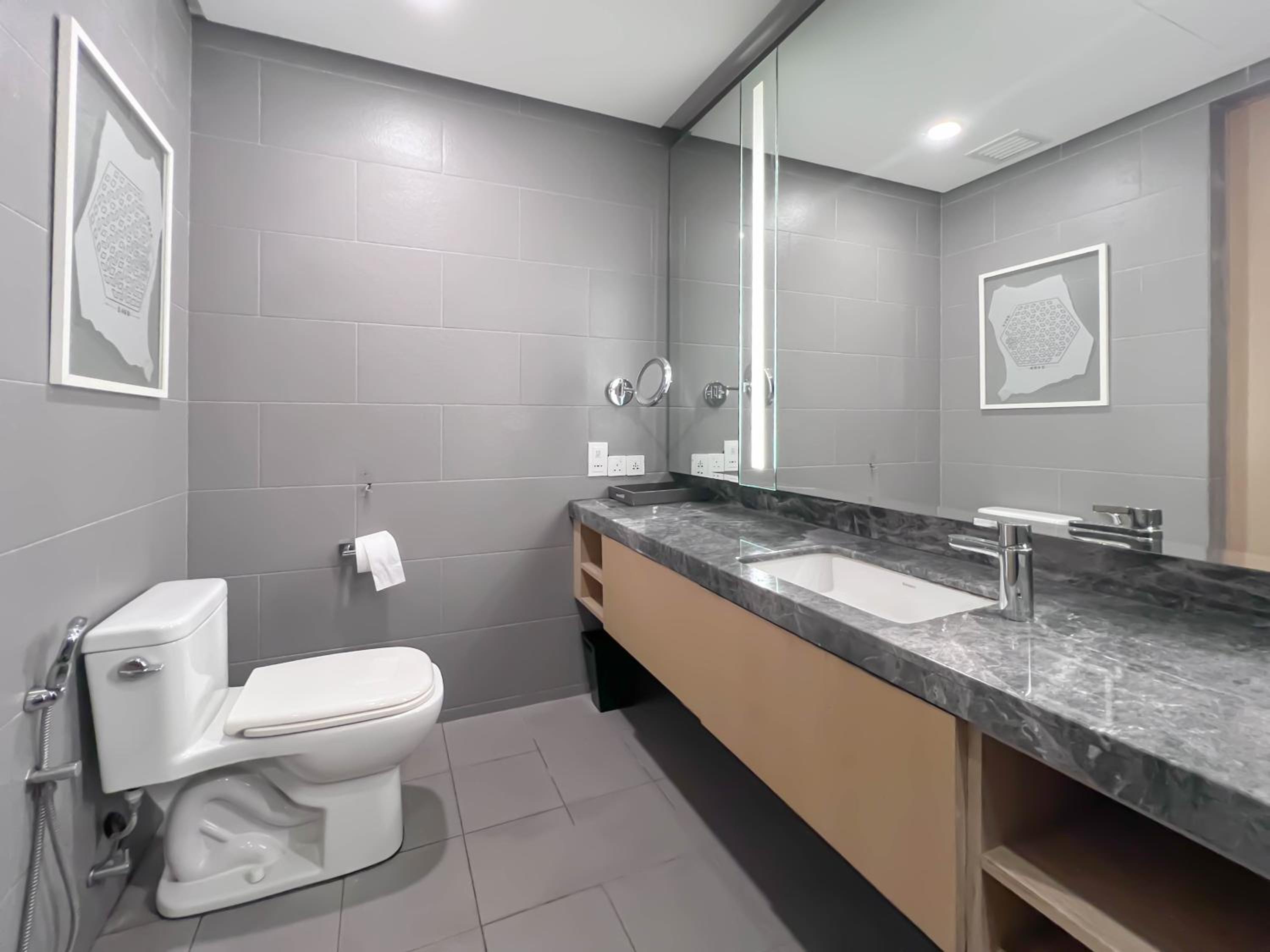 188 Suites by Manhattan Group
