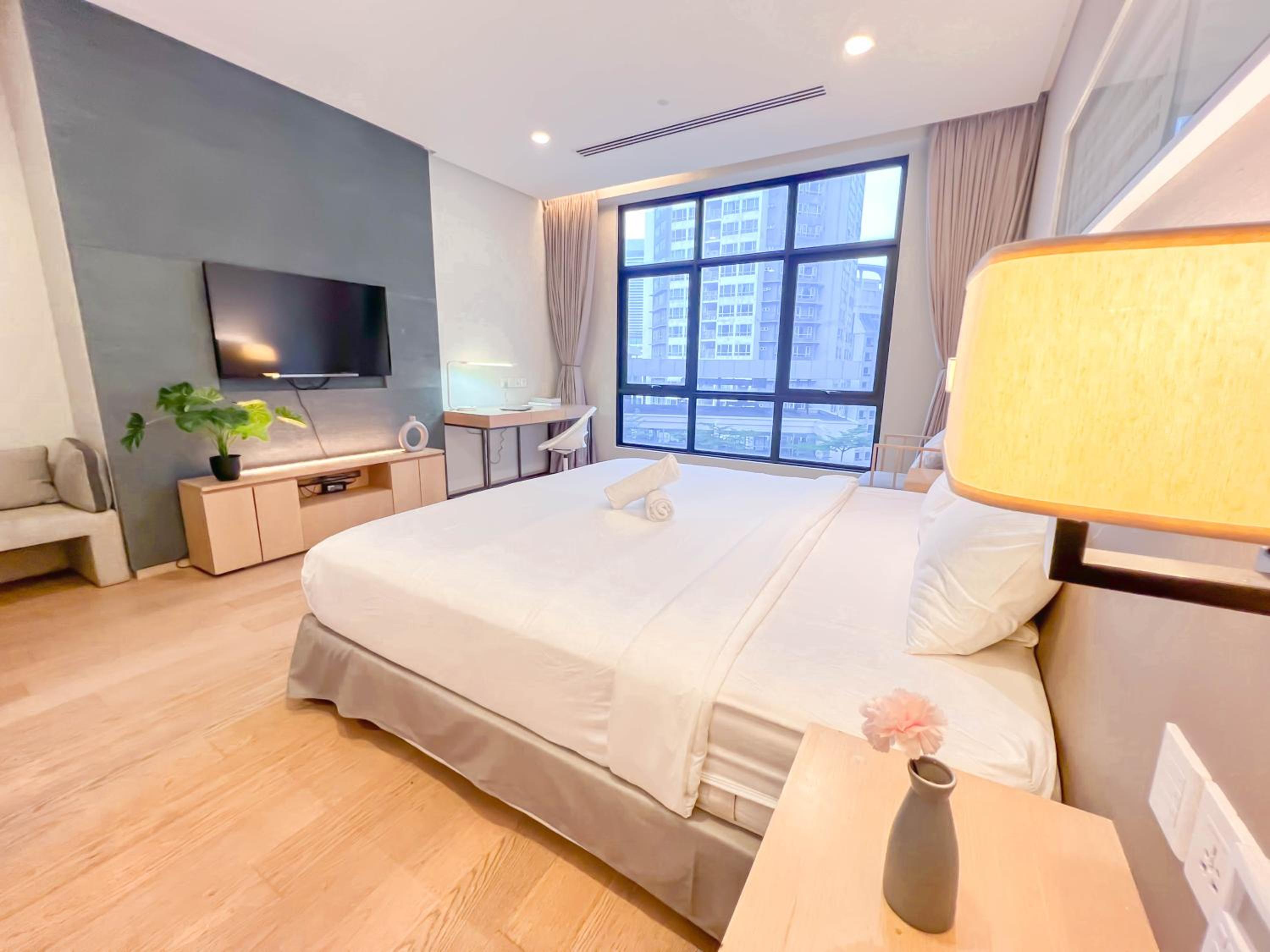 188 Suites by Manhattan Group