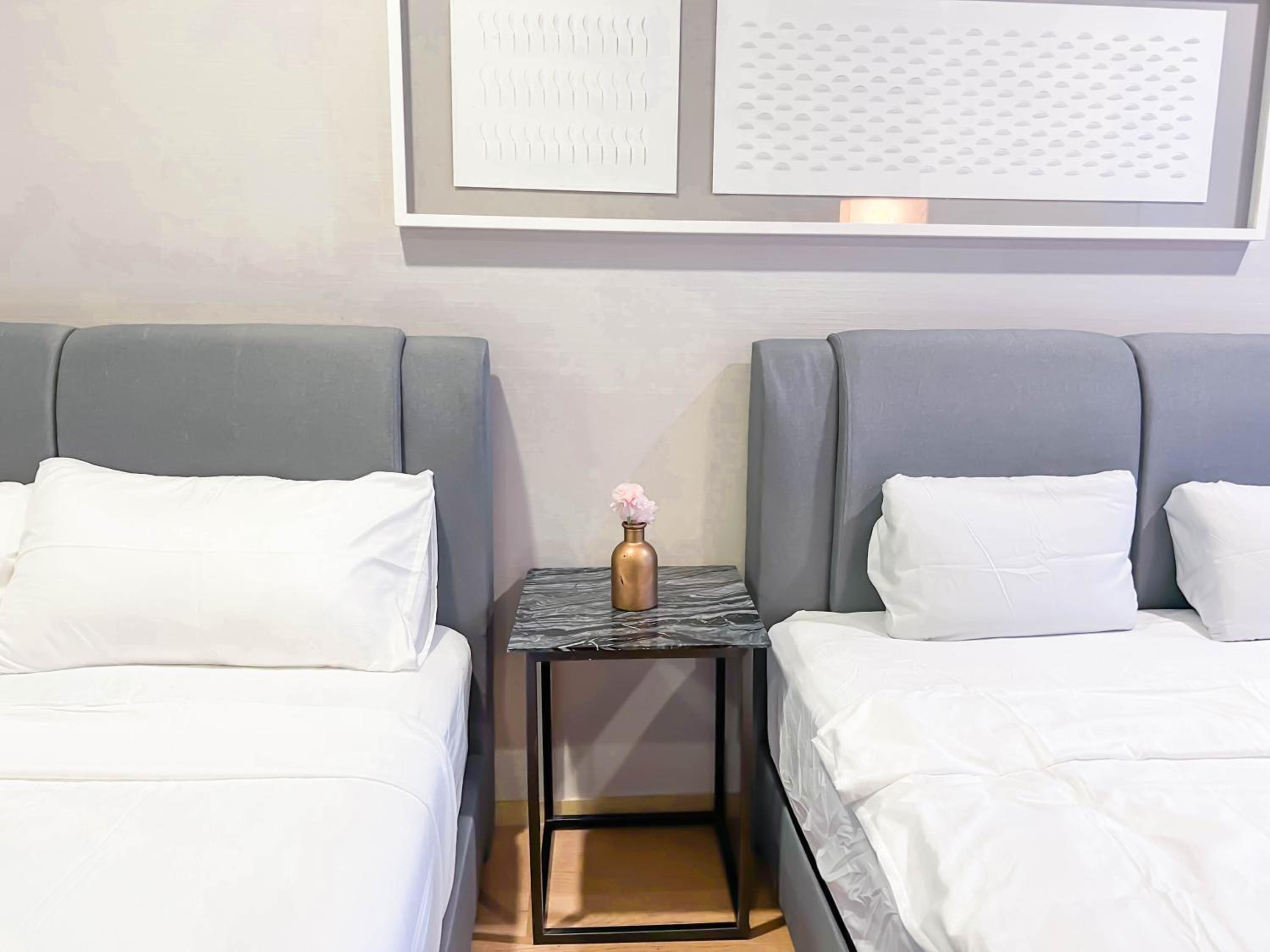 188 Suites by Manhattan Group