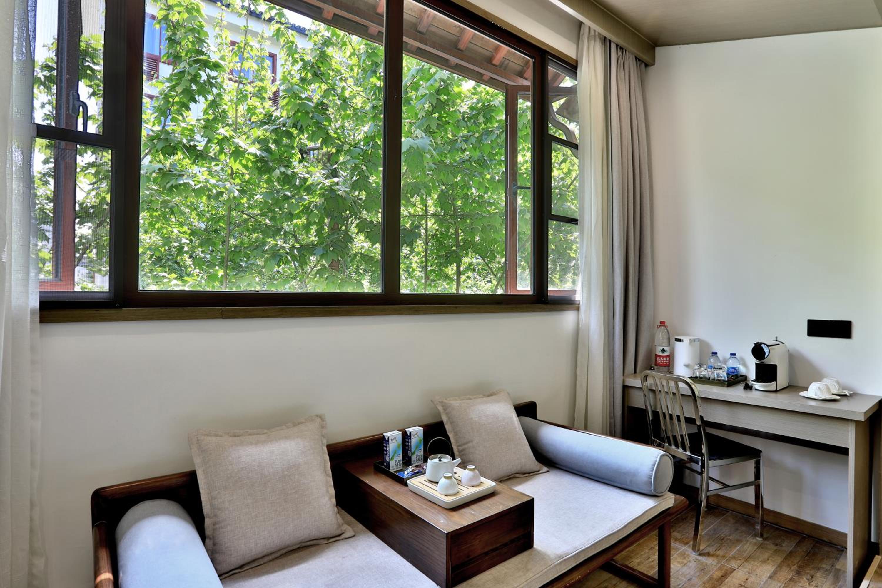 Wuzhen Residence B&B