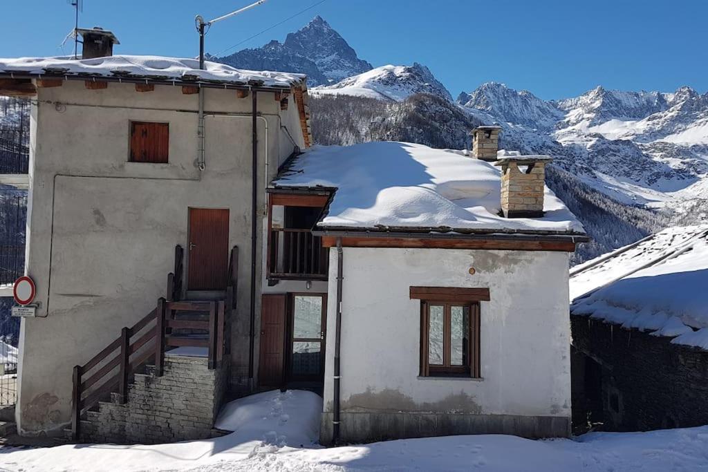 Baita alle sorgenti del fiume Po