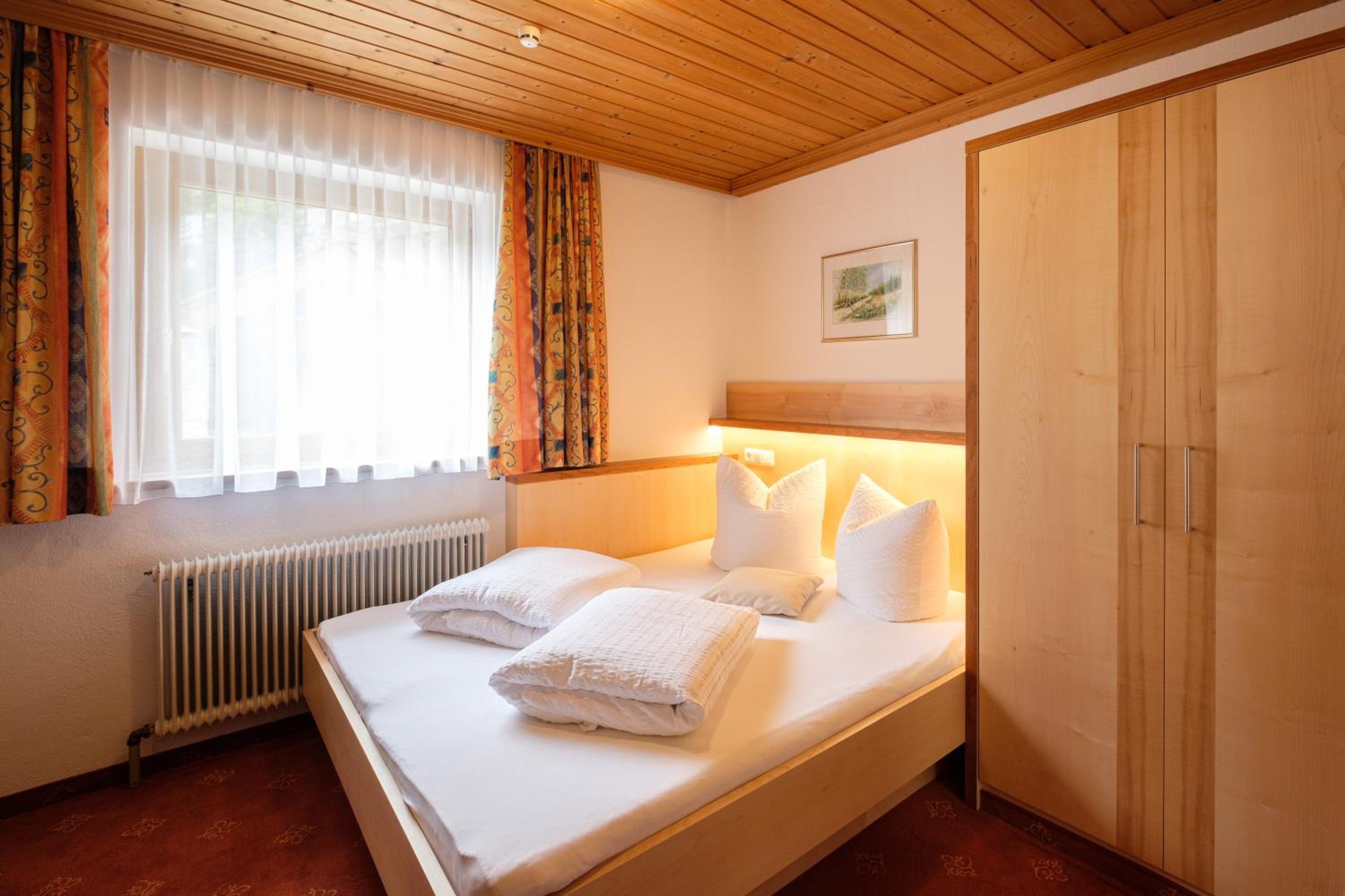 Hotel Garni DIAS