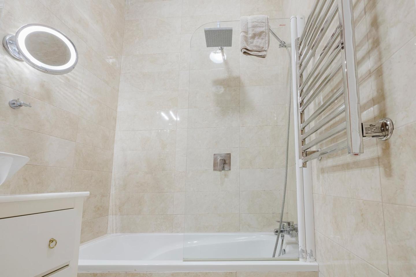 2BED apartment with seaview in Qawra! by Homely photo 2
