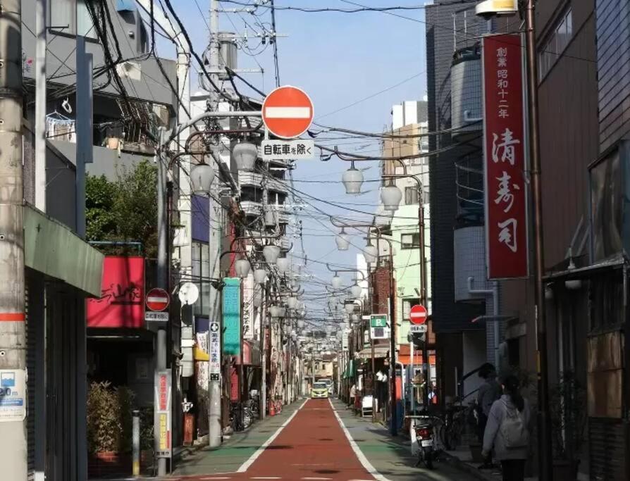 QH203, Newly renovated hotel, direct access to Ueno, Asakusa, Disneyland, Airport
