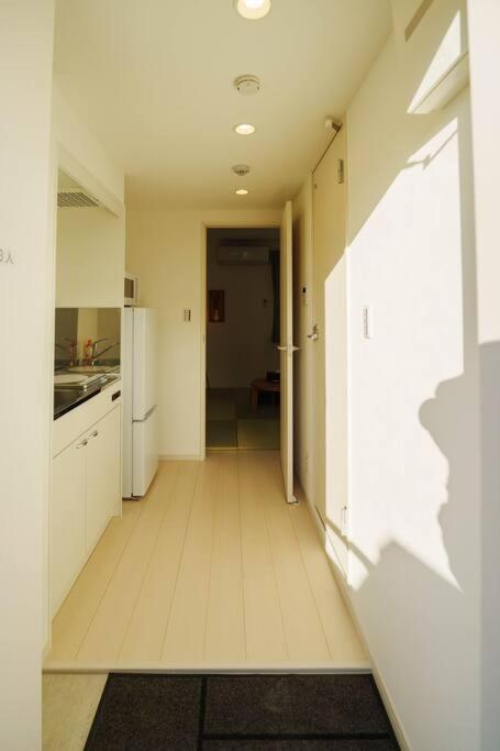 QH301 New Tokyo Apartment, Direct access to Ueno, Asakusa, Disneyland, Airport