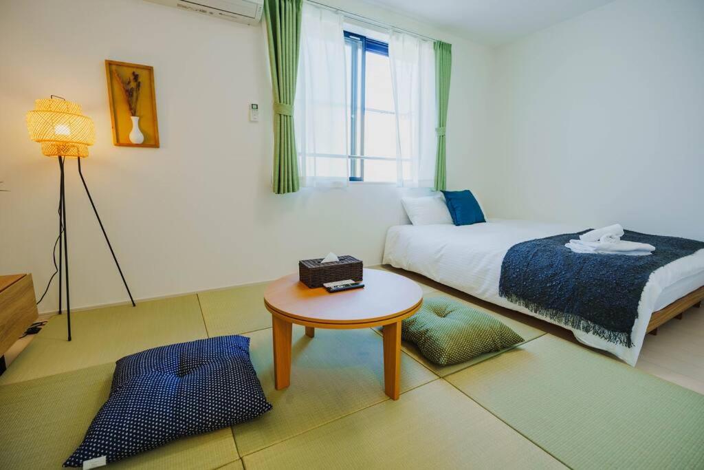 QH301 New Tokyo Apartment, Direct access to Ueno, Asakusa, Disneyland, Airport