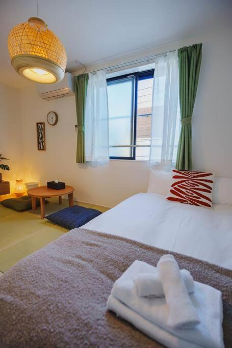 QH302 New Tokyo Apartment, Direct access to Ueno, Asakusa, Disneyland, Airport