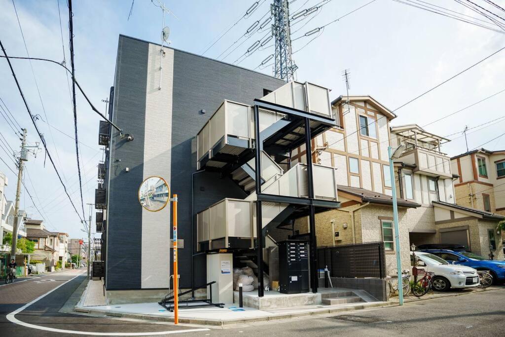 QH302 New Tokyo Apartment, Direct access to Ueno, Asakusa, Disneyland, Airport