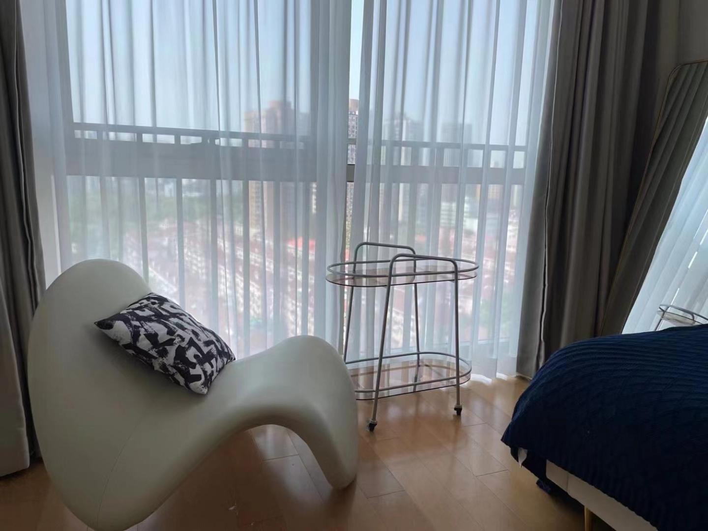 Shanghai Lerongju Boutique Apartment Metro Line 8 20meter