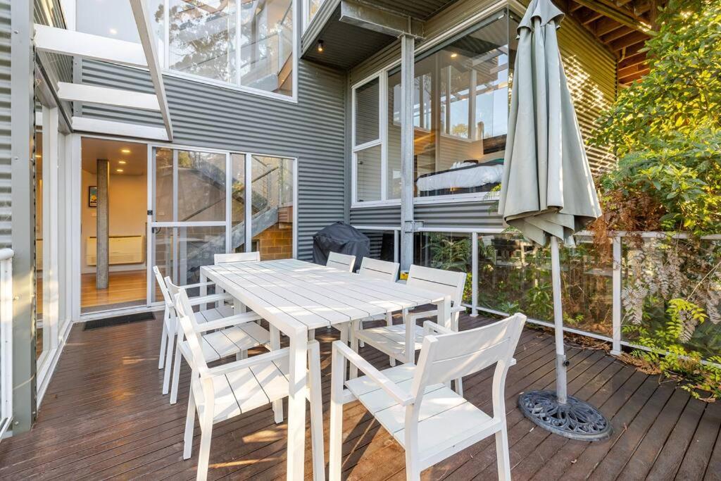 Lorne Luxury