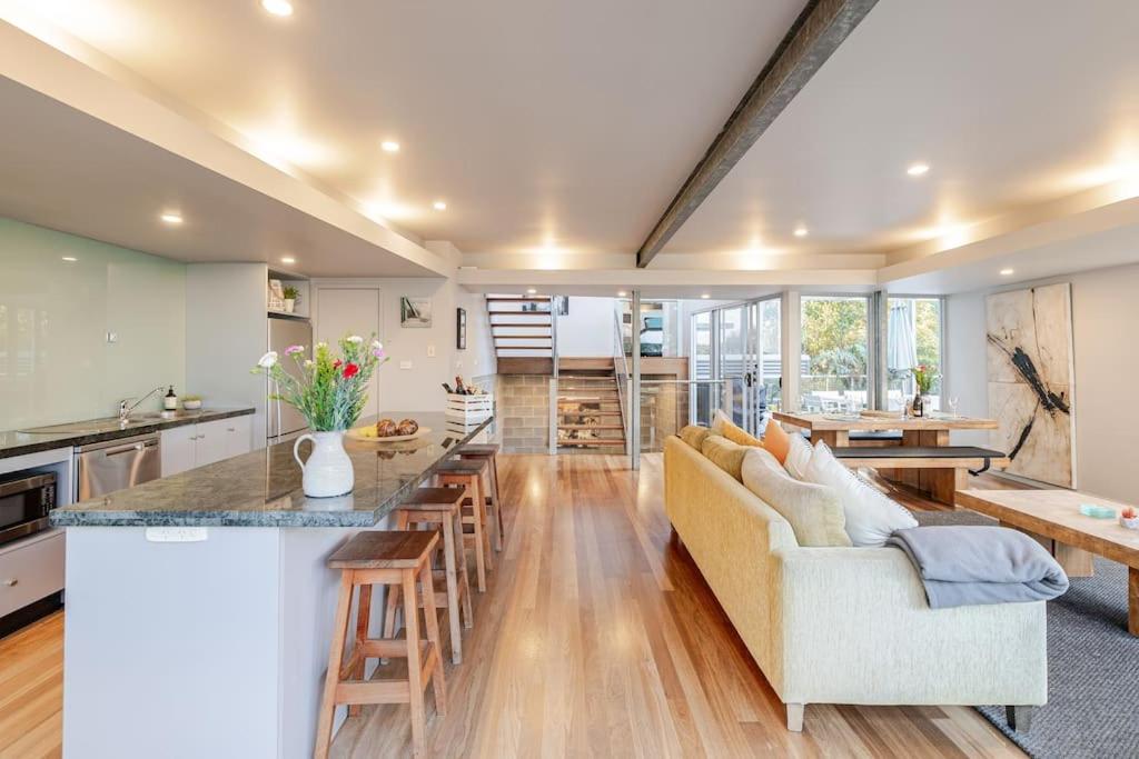 Lorne Luxury