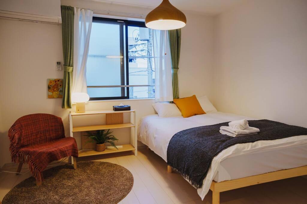 QH303 New Tokyo Apartment, Direct access to Ueno, Asakusa, Disneyland, Airport