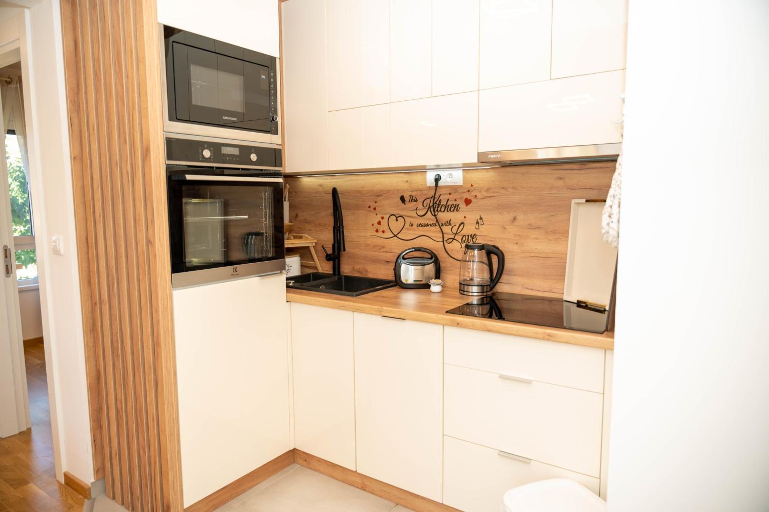White Orchid Apartment Center Vrnjačka Banja
