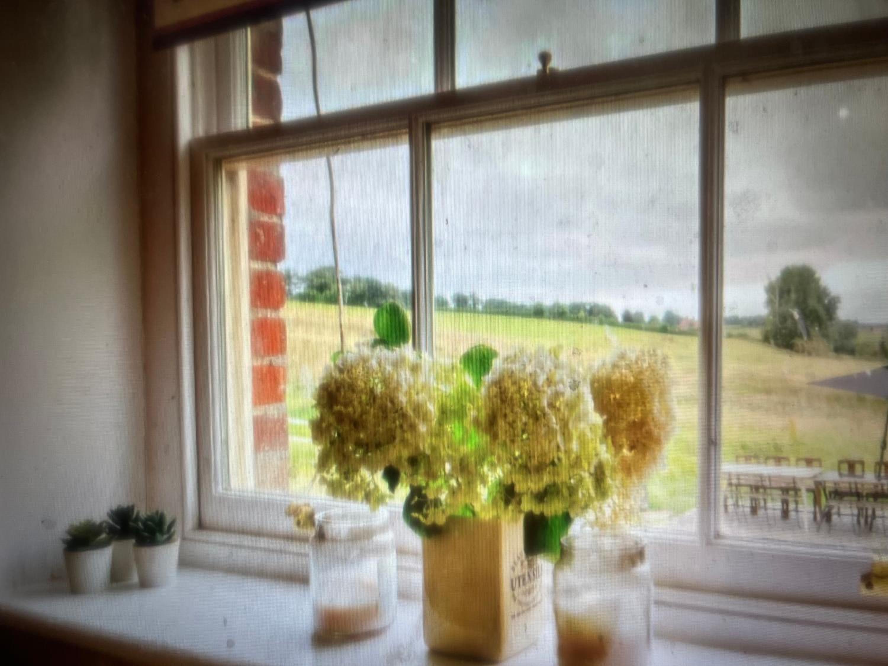The old farmhouse view 2
