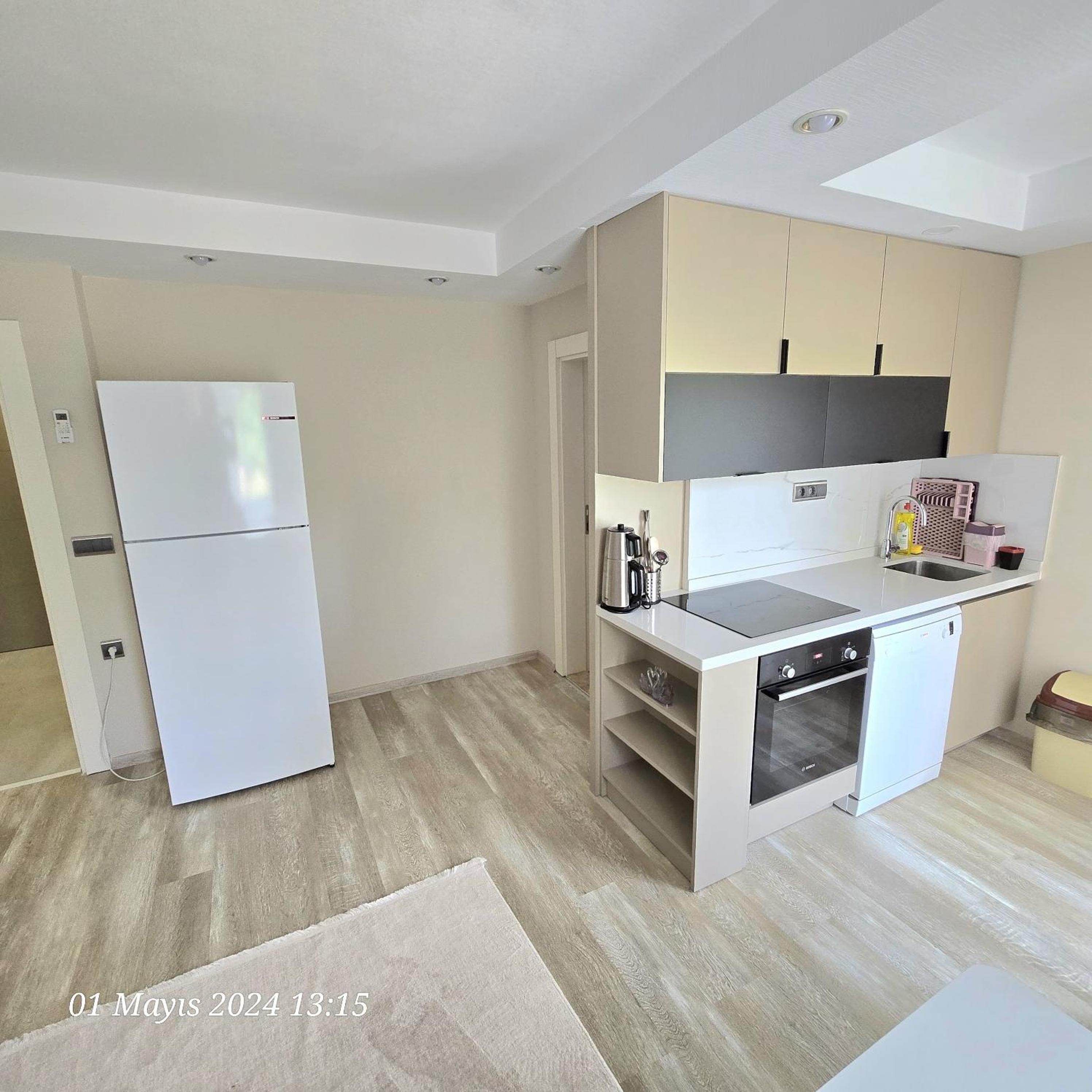 River Park Residence Lara - Image 29