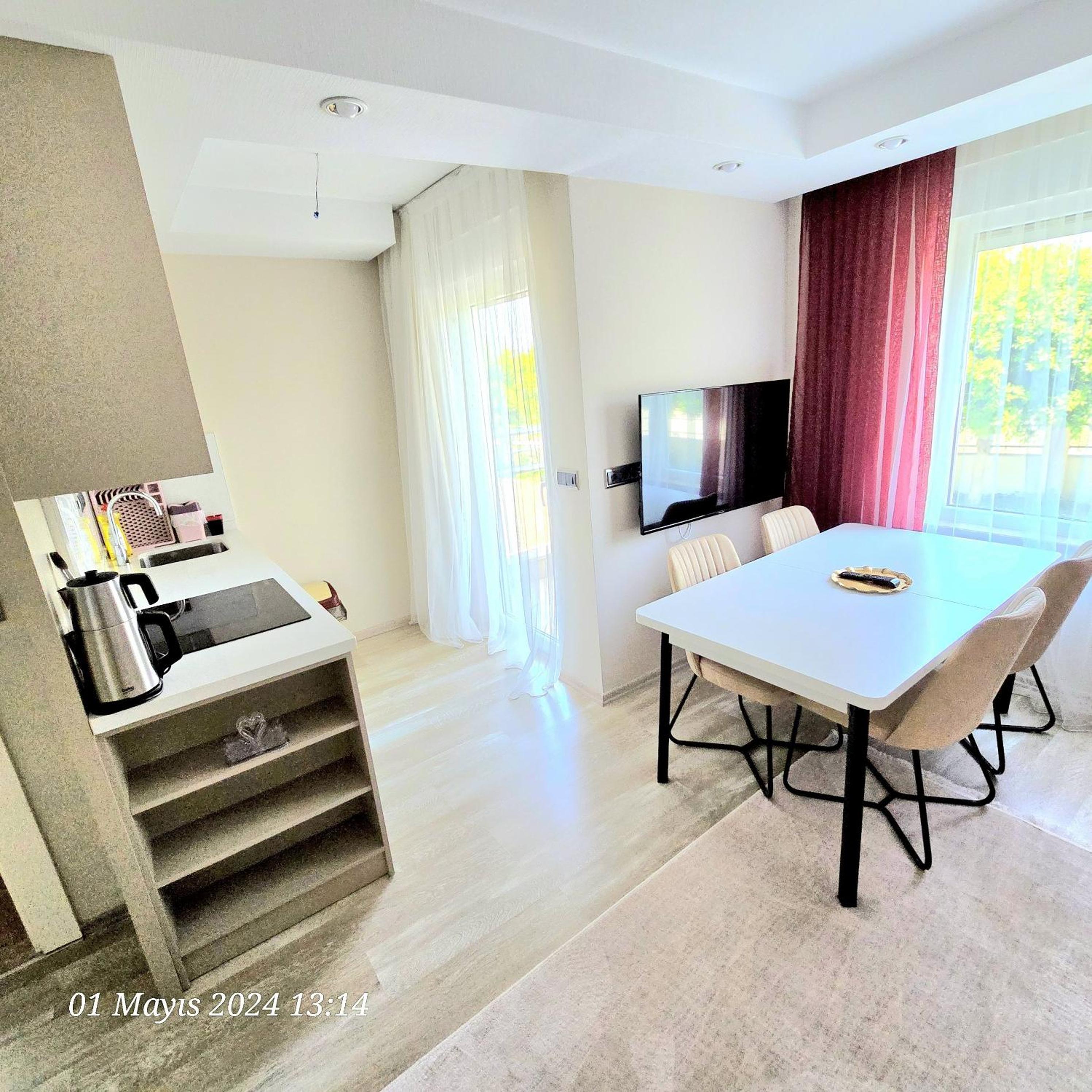 River Park Residence Lara - Image 31