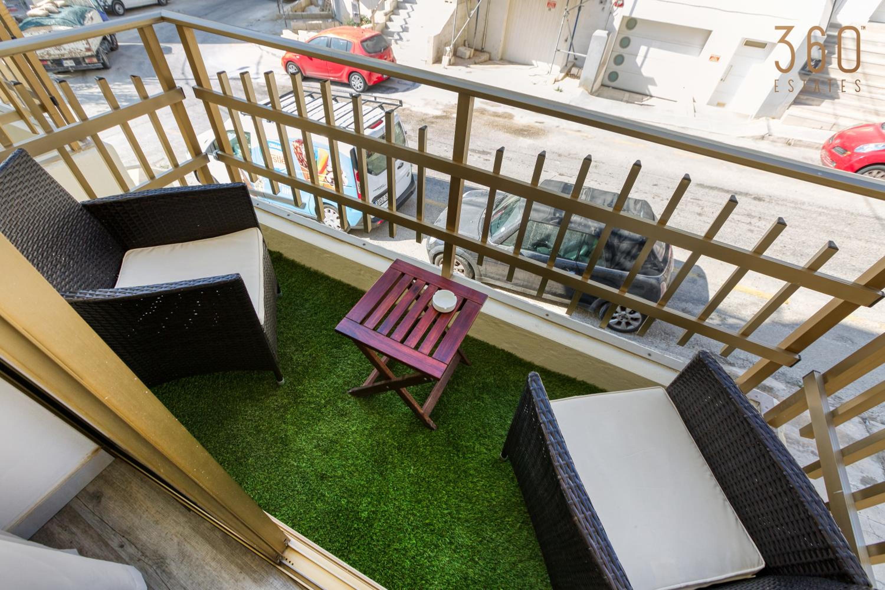 Modern 2BR home with private balcony in Swieqi by 360 Estates photo 2