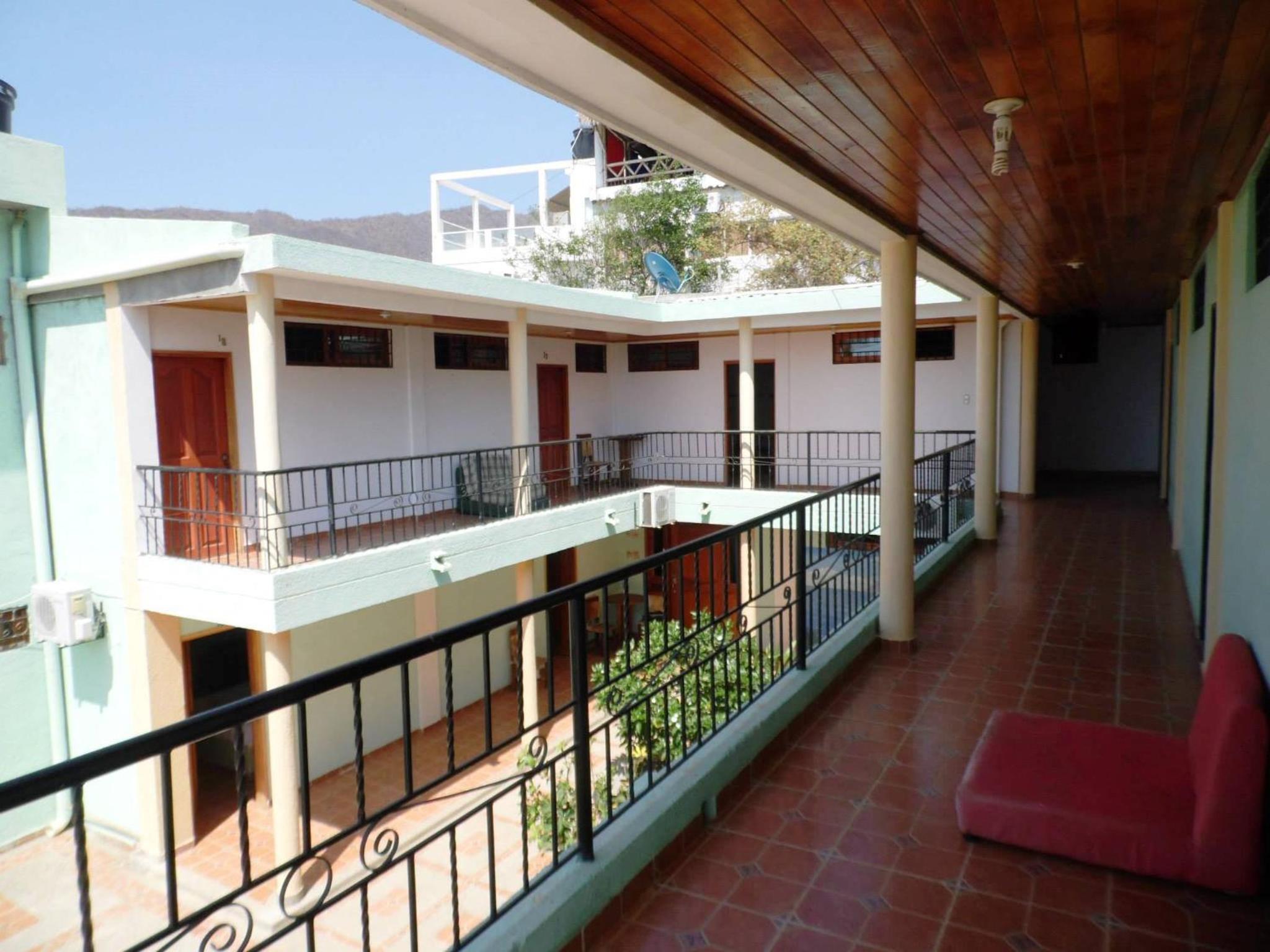 Hostal Dumbira