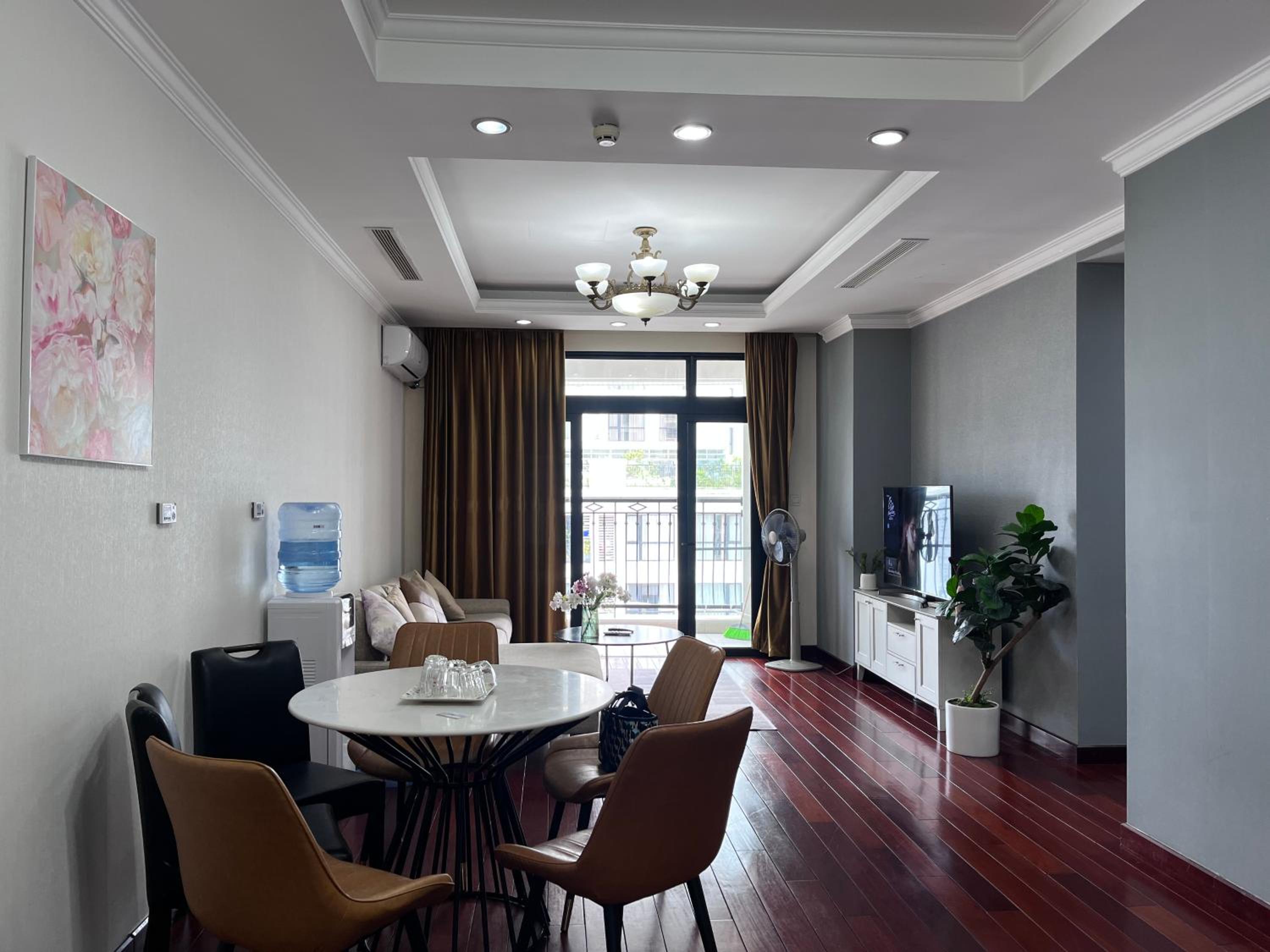 Vinhomes Royal City Luxury Apartment 3Br