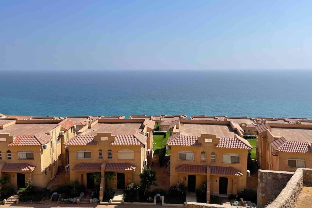 Panoramic sea view chalet in Telal Sohkna
