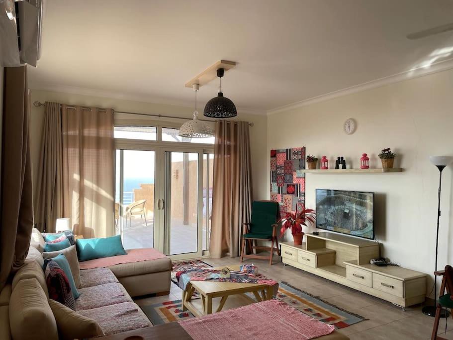 Panoramic sea view chalet in Telal Sohkna