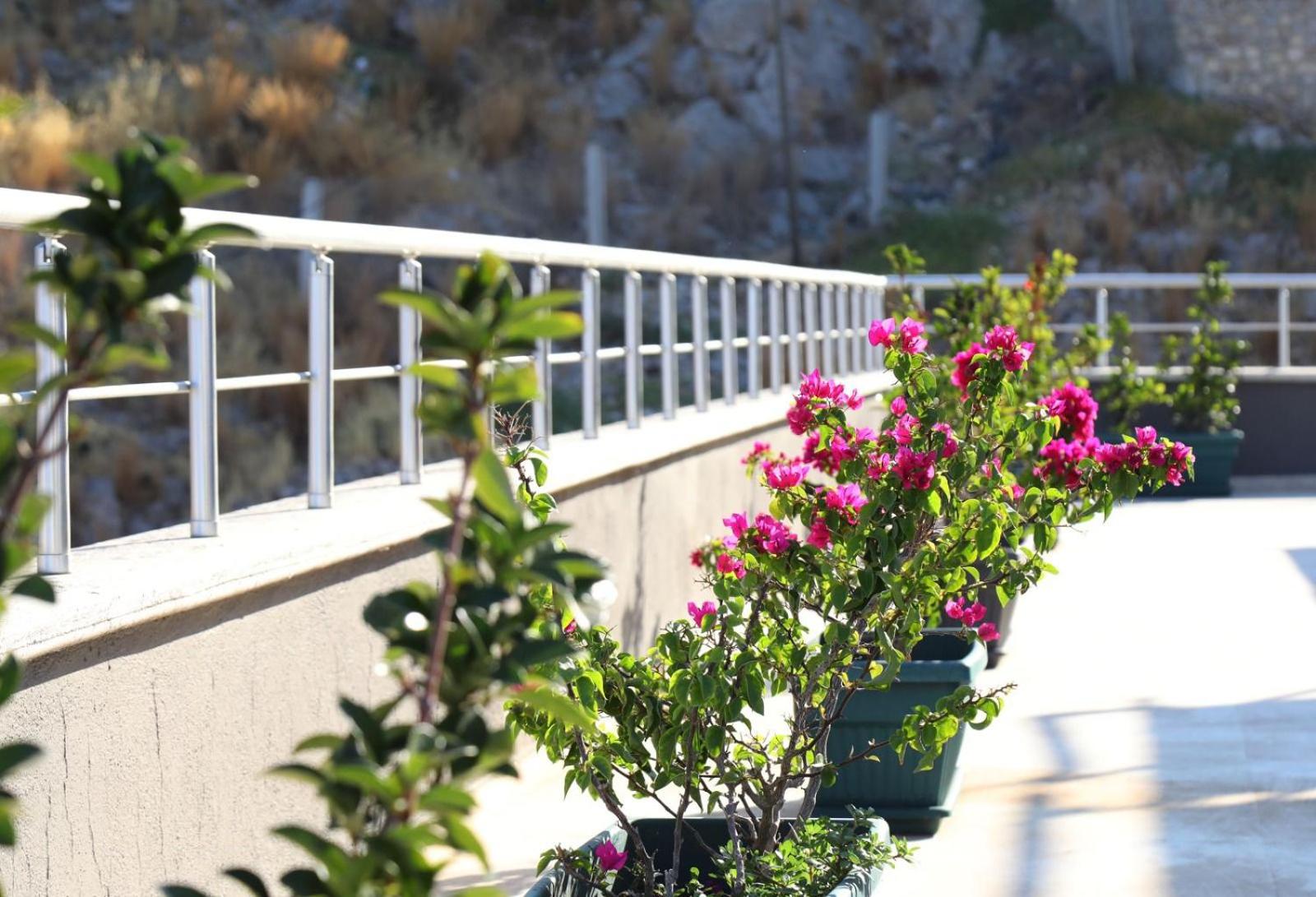 Grand Faik Hotel - Image 48