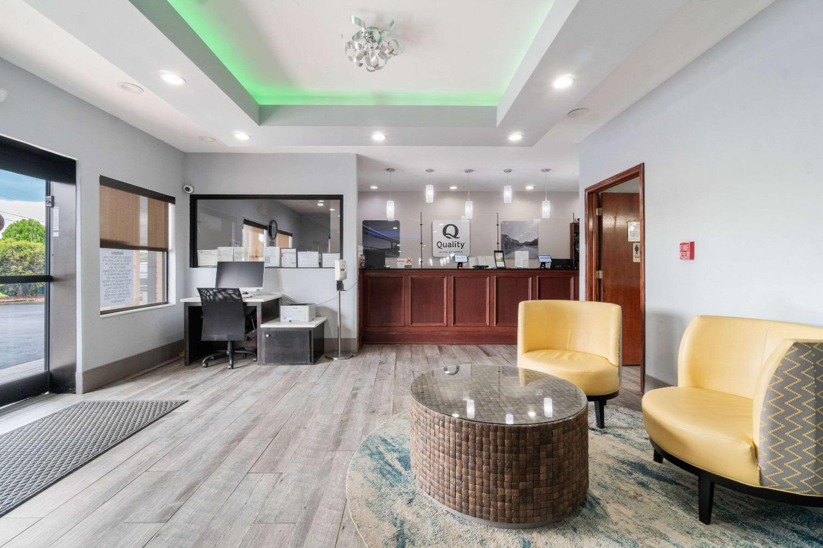 Quality Inn Adairsville-Calhoun South view 5