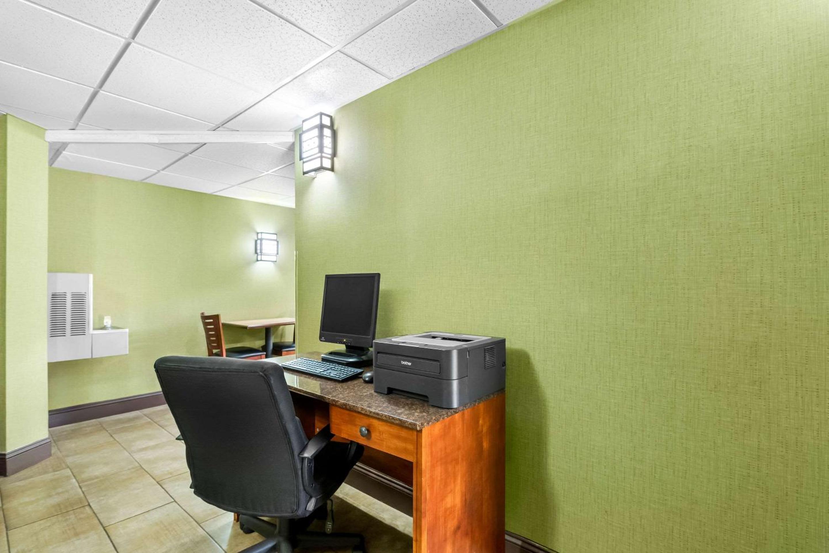 Quality Inn Selma - Smithfield, Photo 27