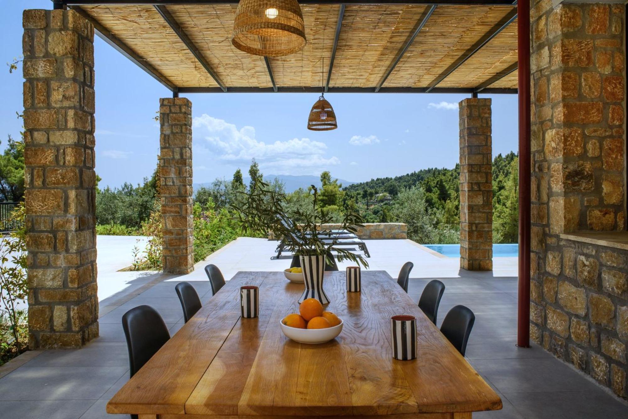 The Mavrolitharo Residence