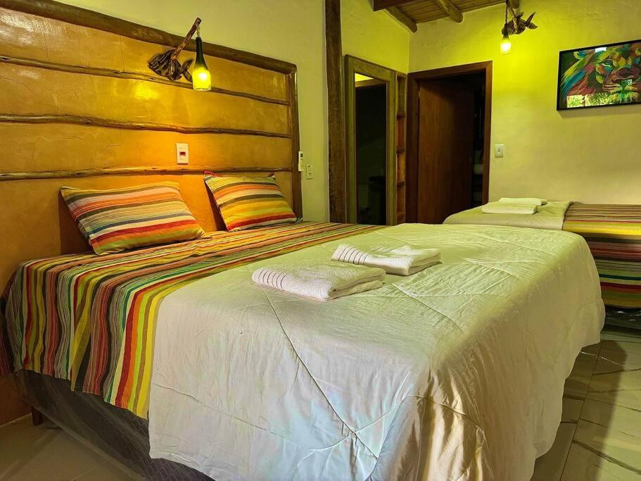 Chalé com 2 Suítes Piscina e Quadra de Vôlei