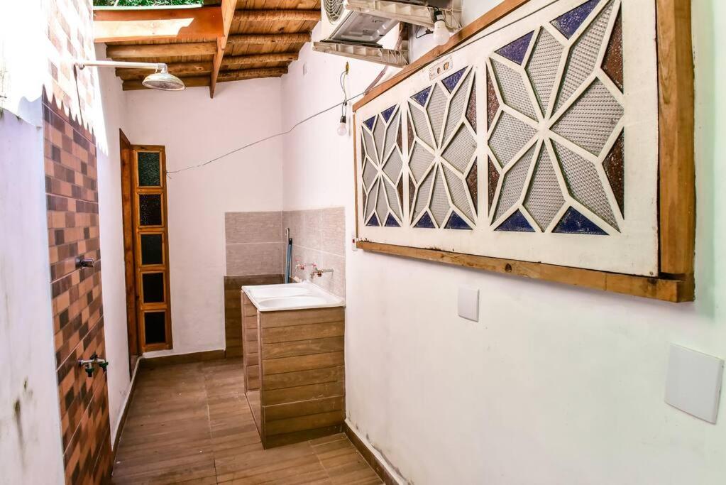 Chalé com 2 Suítes Piscina e Quadra de Vôlei