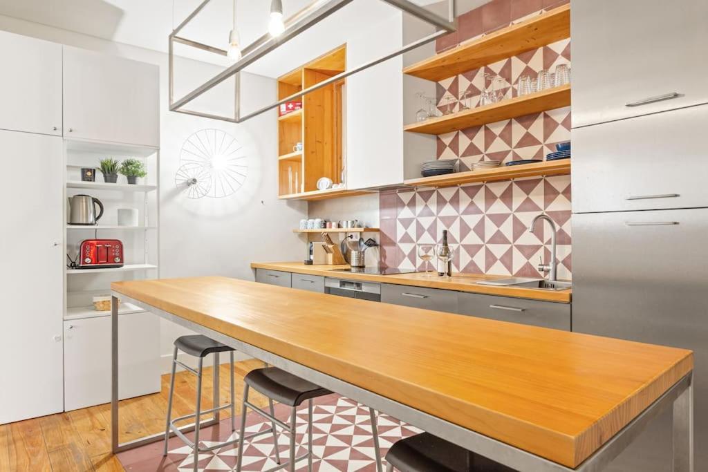 SUNNY Bica - Downtown Large Apartment view 3