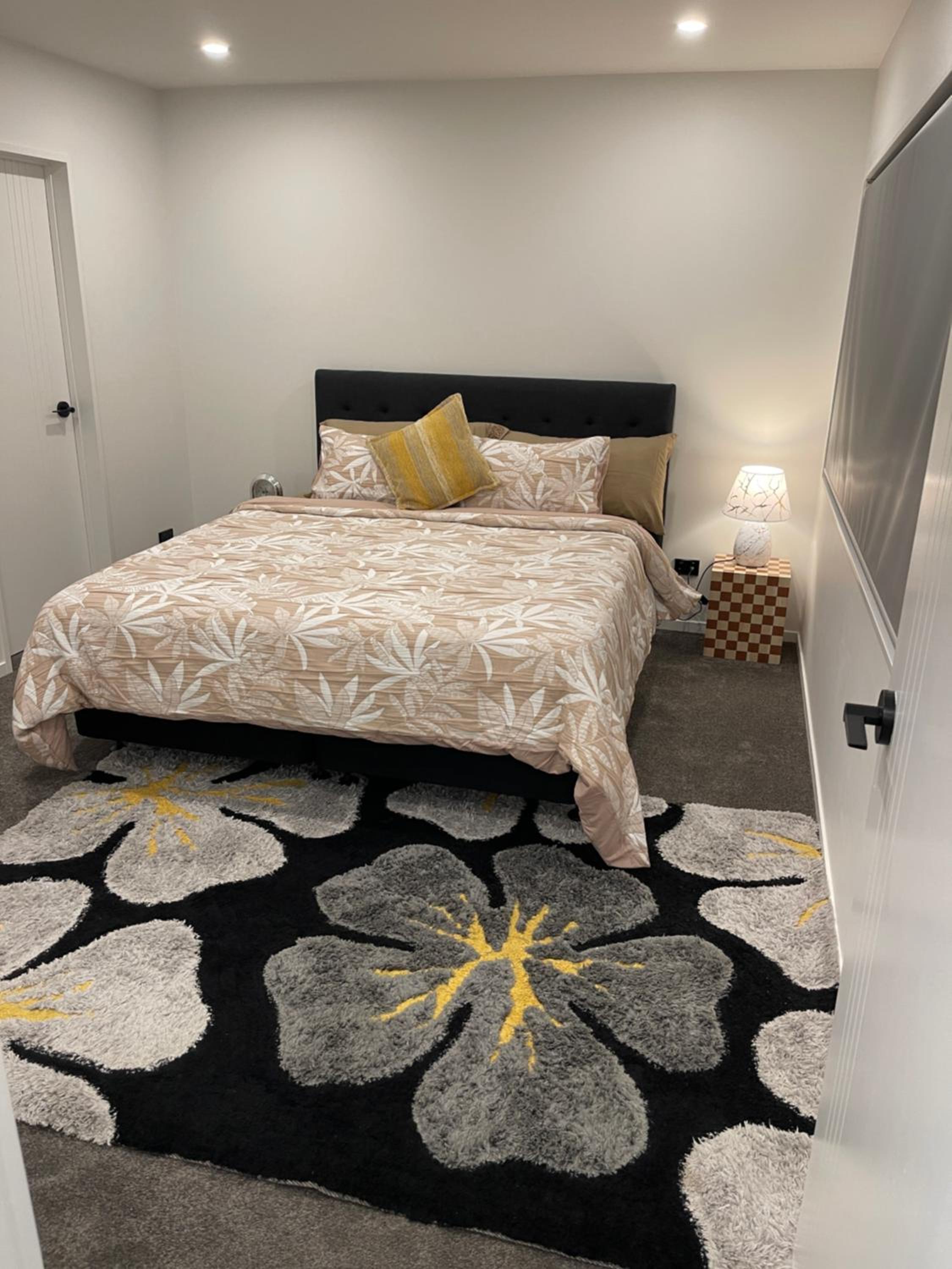 5 bedroom house at the heart of Auckland Airport photo 5