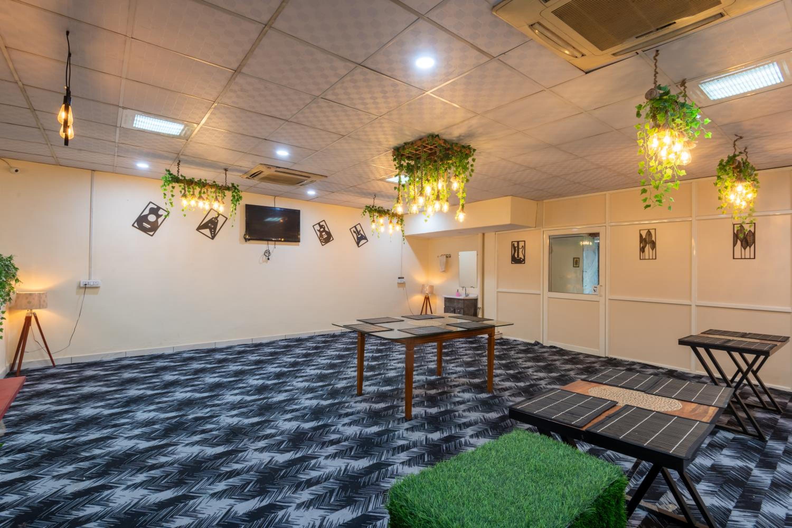 meeting & event spaces