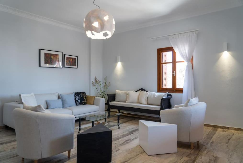 Katsipi Suite