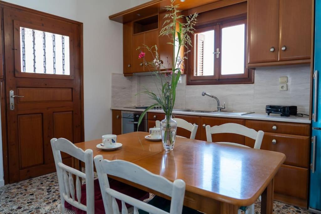 Katsipi Suite