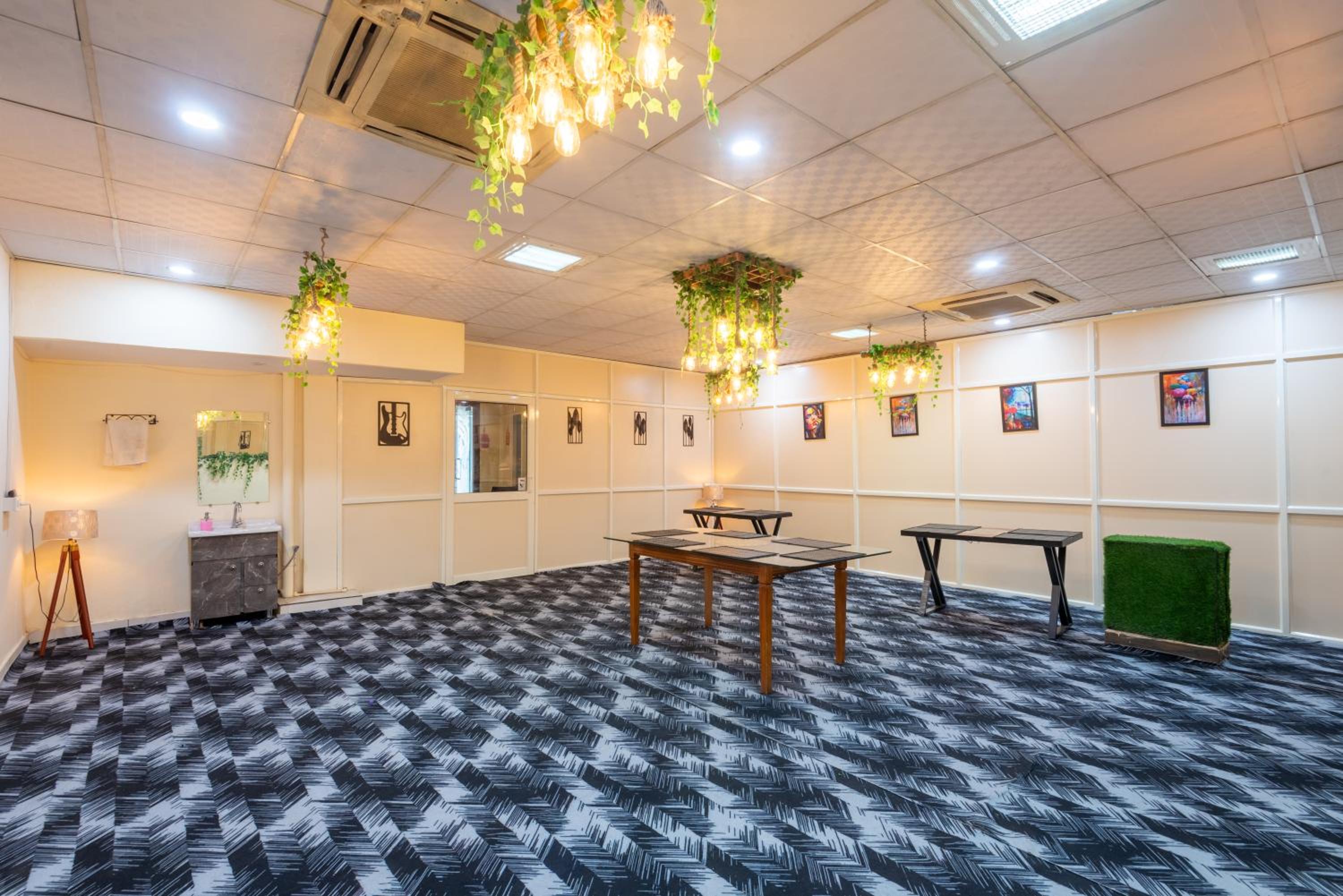 meeting & event spaces