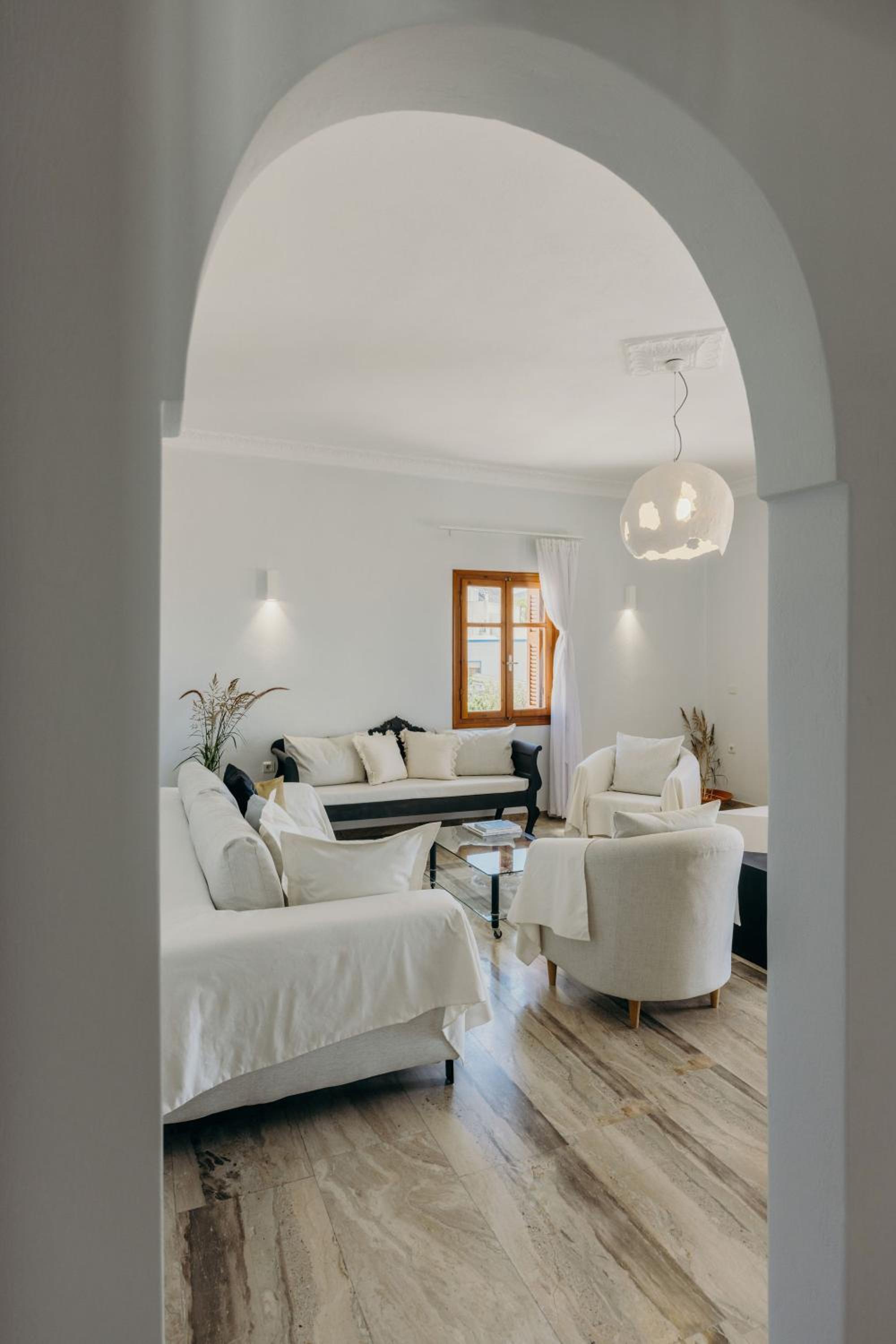 Katsipi Suite