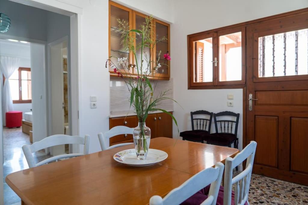 Katsipi Suite