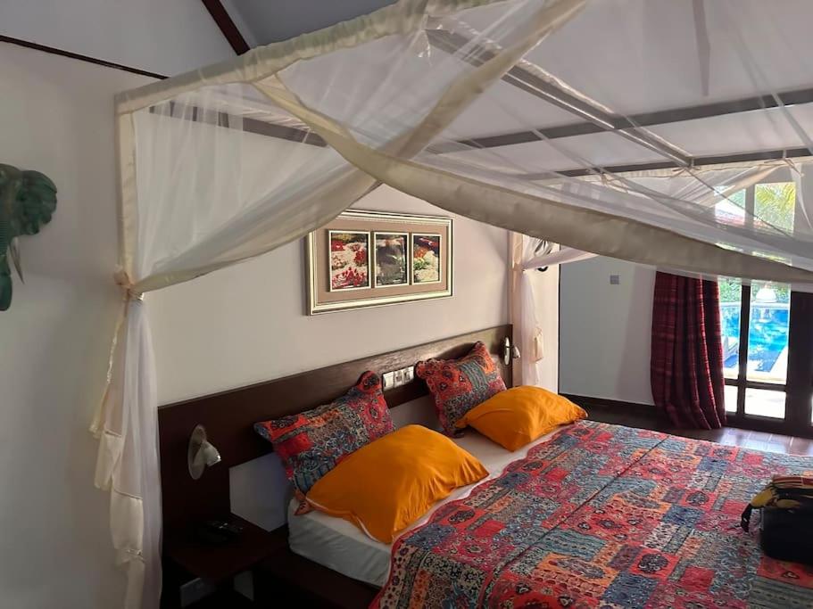 Villa Leeven mit privatem Pool am Diani Beach