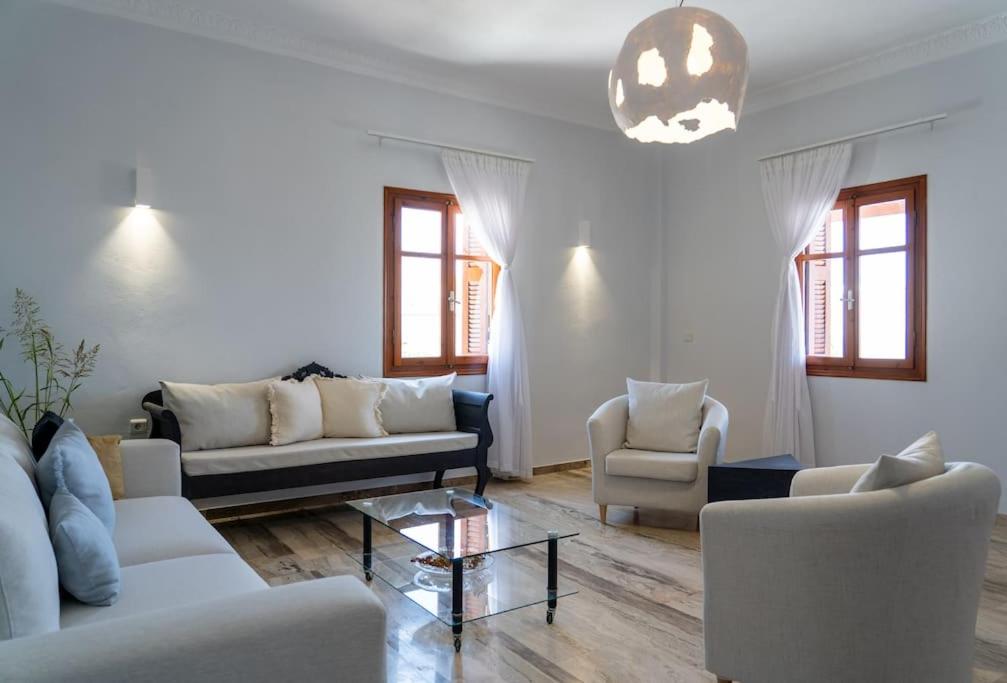 Katsipi Suite