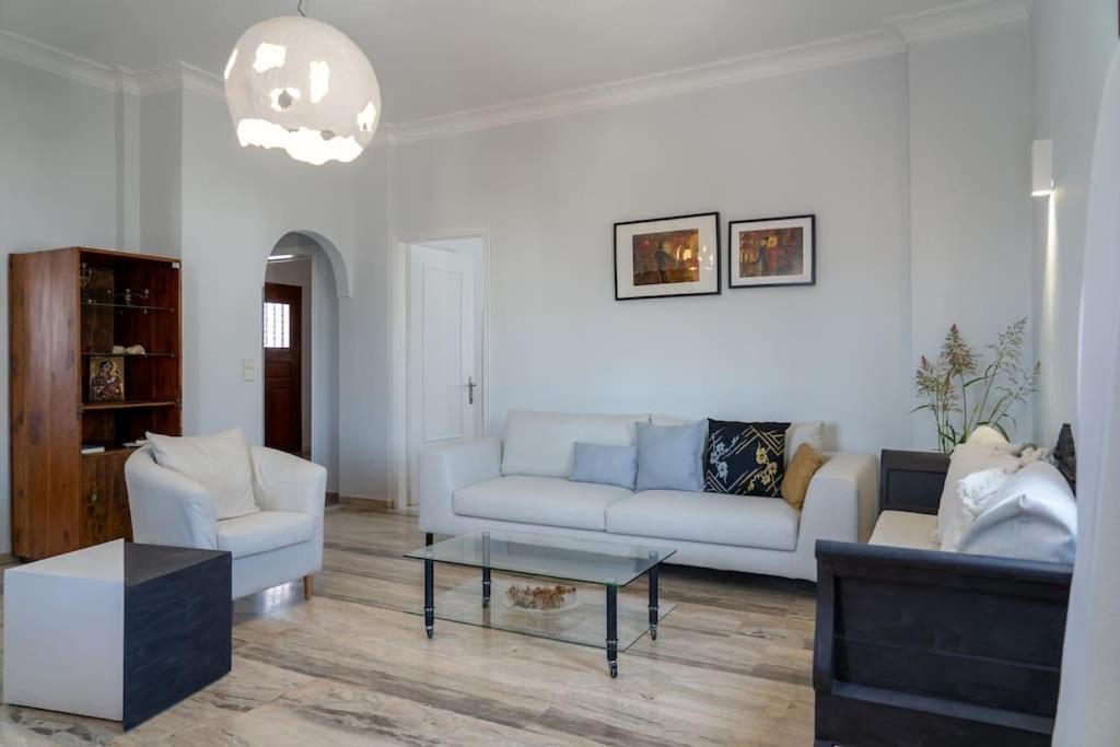 Katsipi Suite