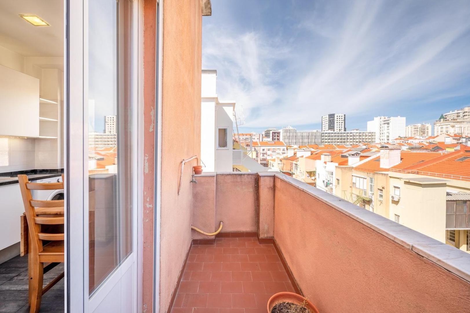 GuestReady - City views and comfort in Arroios view 4